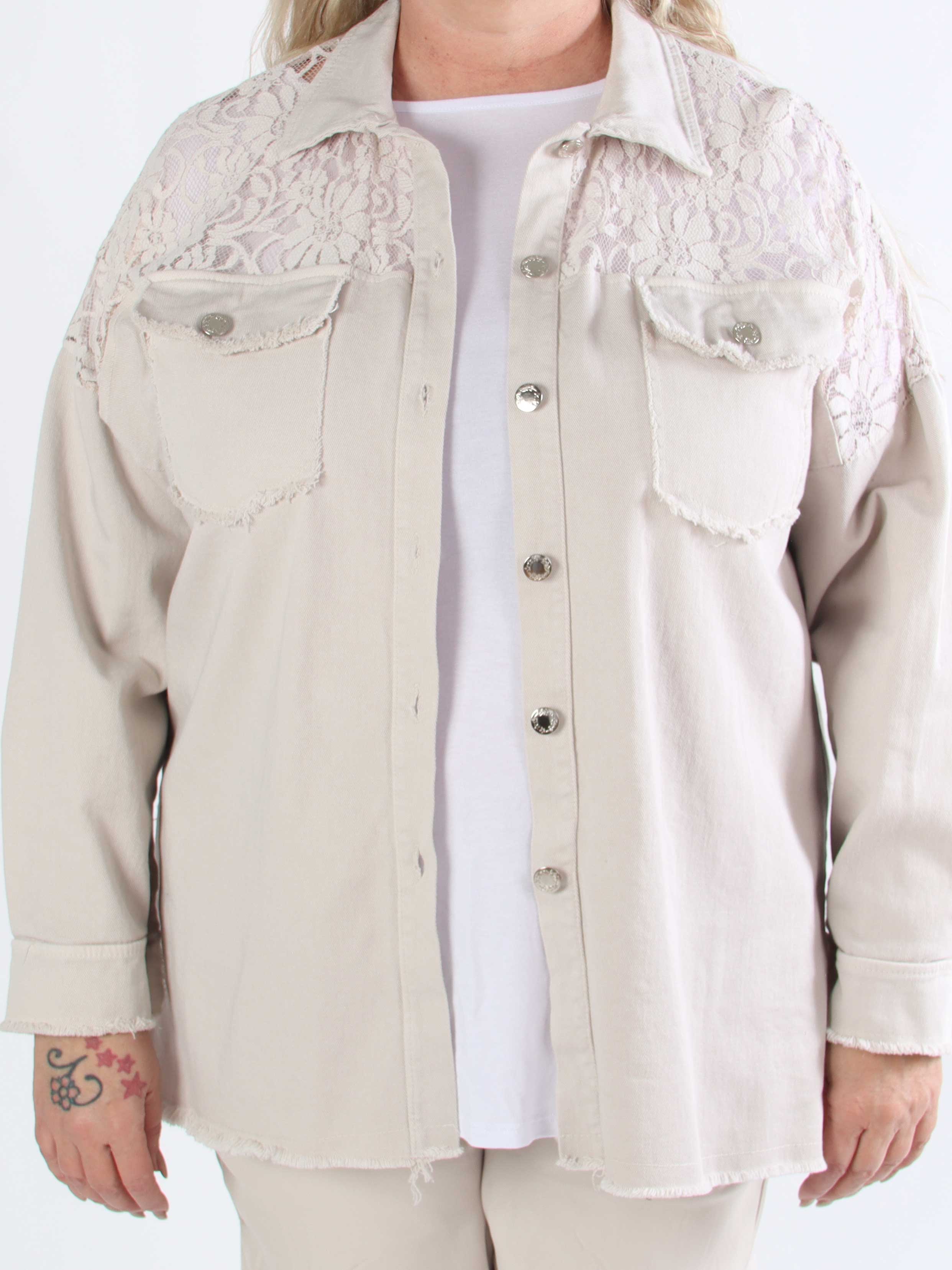 Scarlett - Plus size denimjakke med blonde på skuldrene